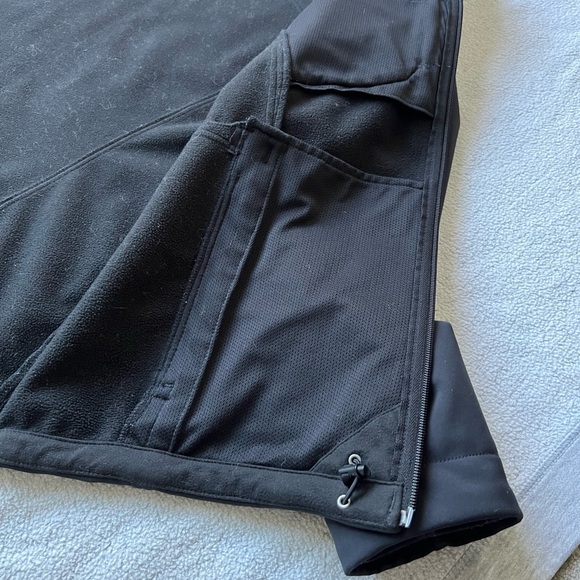 The North Face Women's Apex Barrier Soft Shell Jacket, Black, Sz - XL - Picture 9 of 13